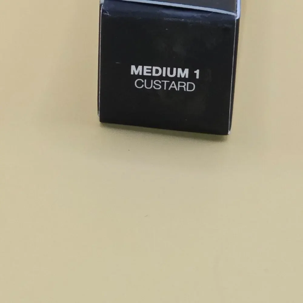 NARS Radiant Creamy Concealer Anti-Cernes Eclat Texture Cremeuse med 1 Custard